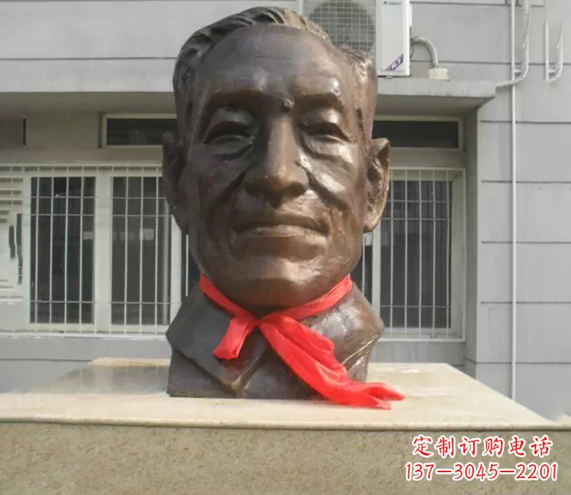 潍坊朱宪彝校园名人头像铜雕