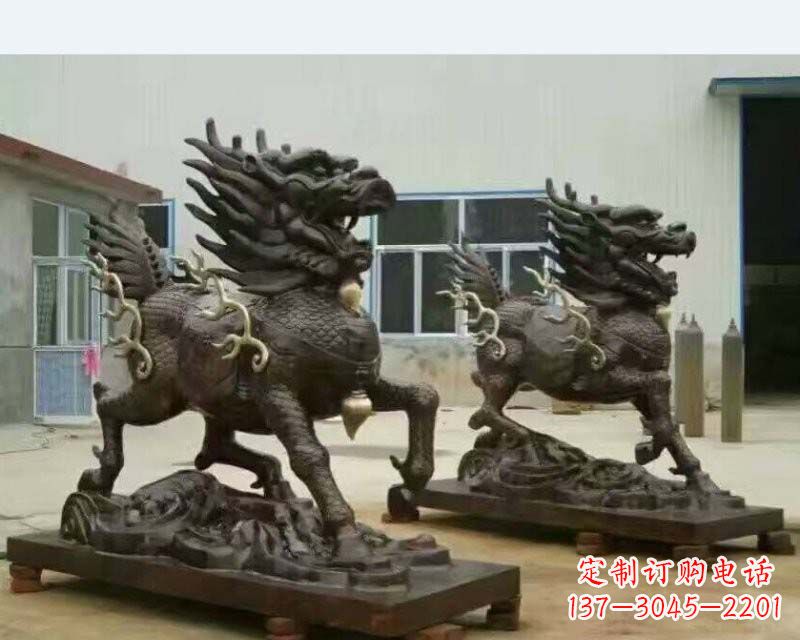 潍坊铸铜踏浪麒麟雕塑