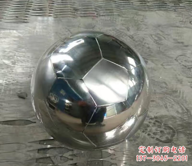 潍坊足球不锈钢体育器材雕塑