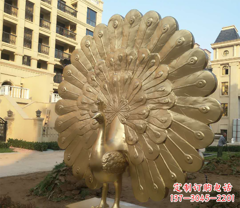 潍坊孔雀铜雕塑